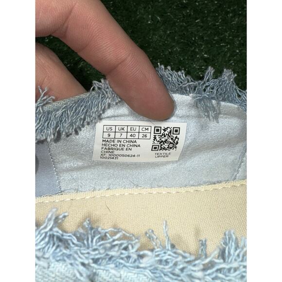 Toms‎ Verona Slip On Denim Blue Distressed Shoes Walking Sneakers Women’s Size 9 - Picture 9 of 9